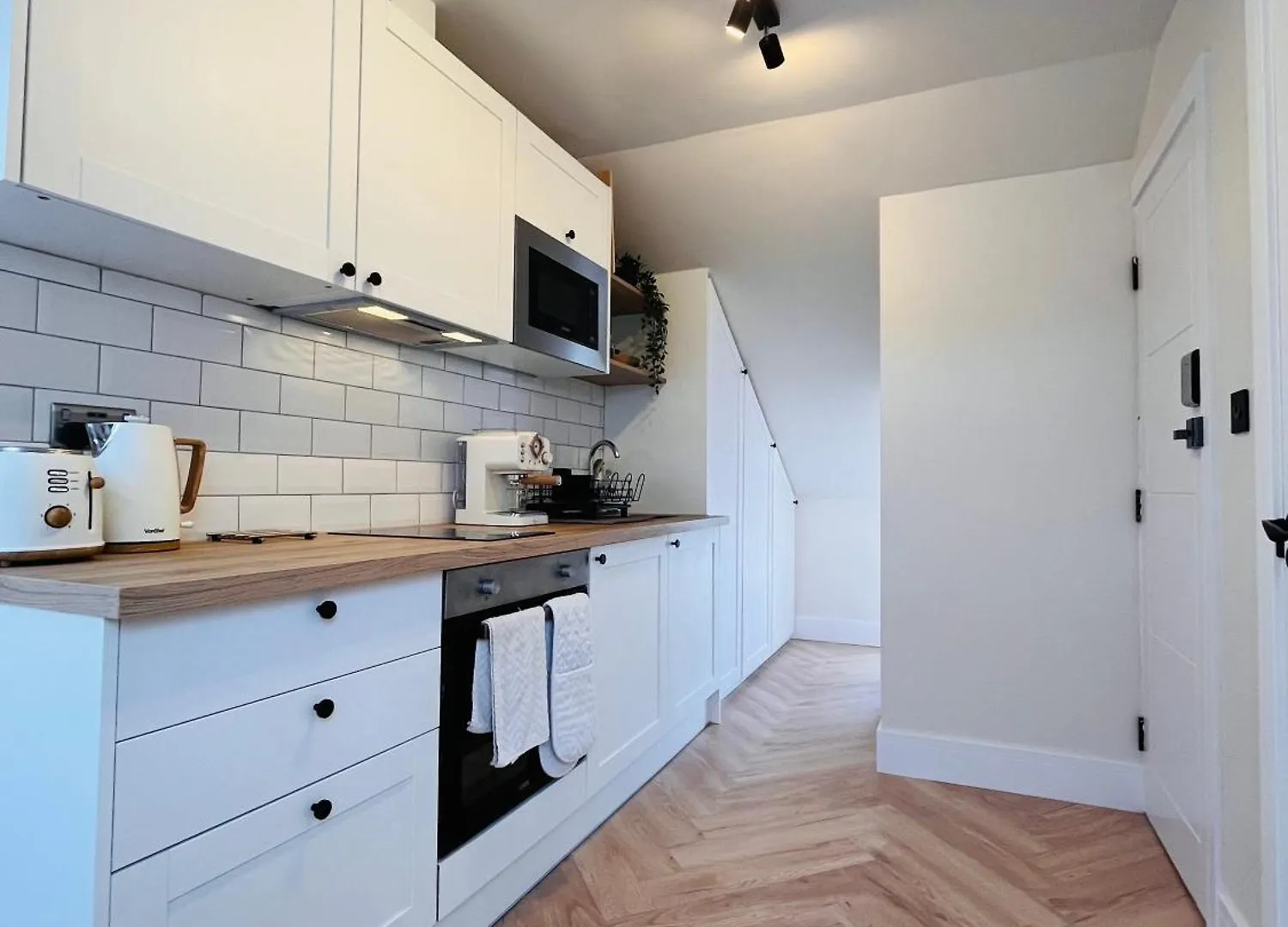 The Nook Londons Swanky Studio With Free Parking United Kingdom