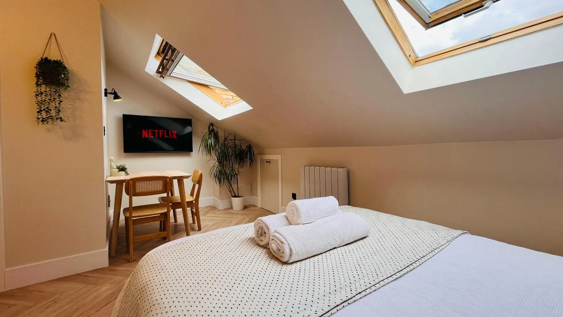 The Nook Londons Swanky Studio With Free Parking 0*, London United Kingdom